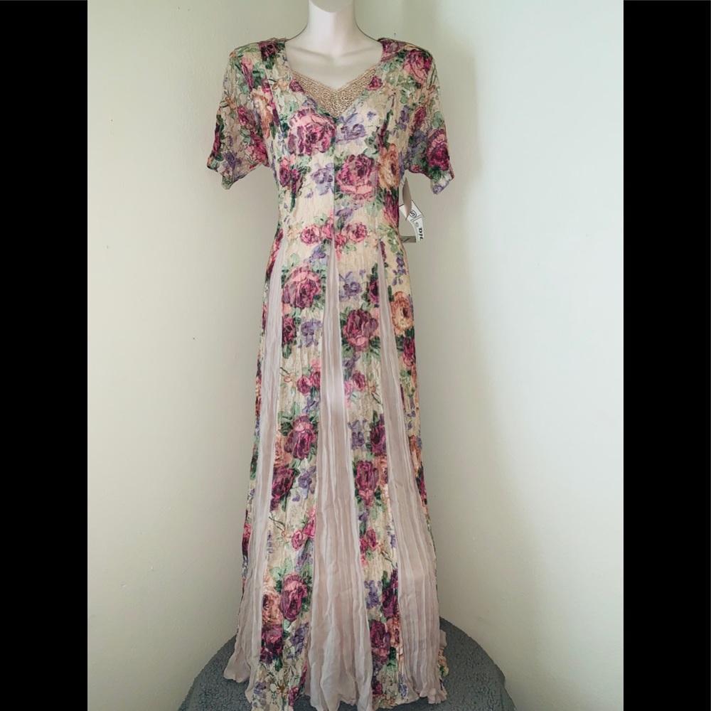 NWT💫 Beautiful 90s vintage floral lace boho dress - Picture 3 of 8